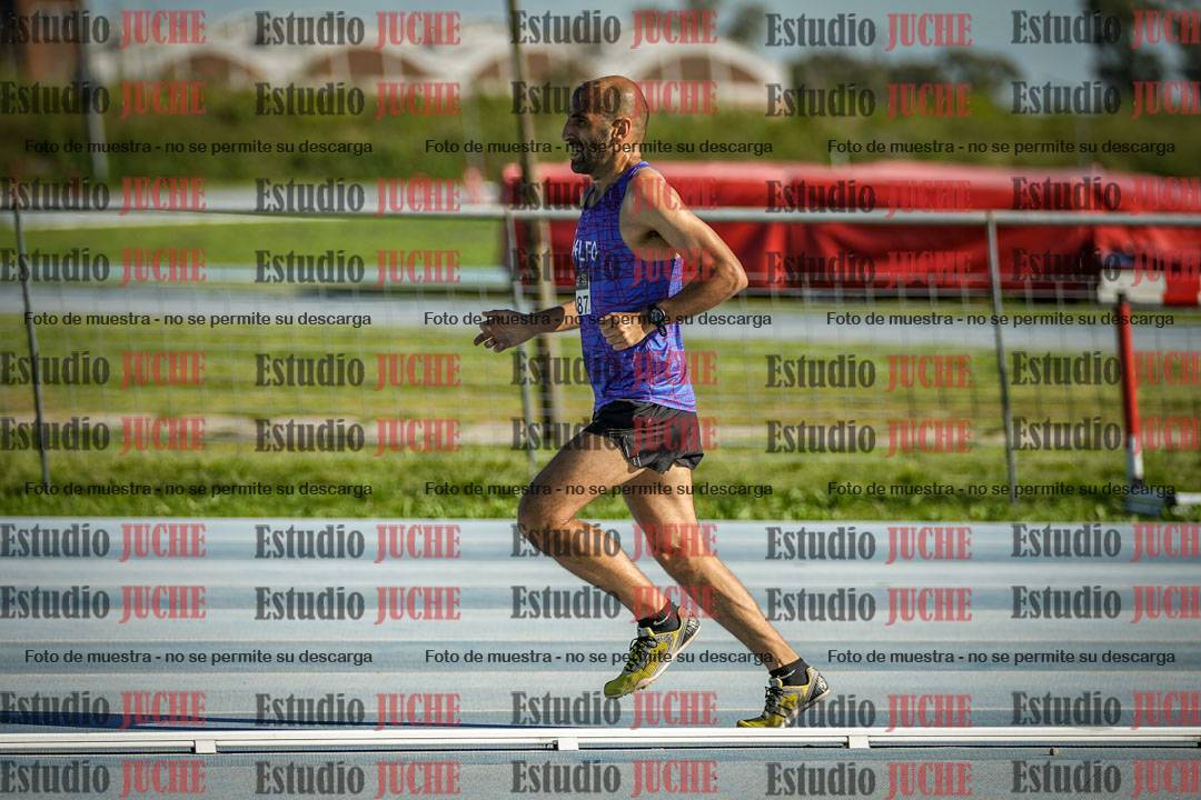 Fotos de los 3000 m llanos de varones