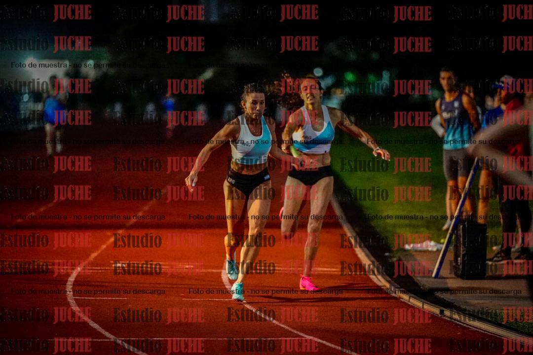 Fotos de las postas 4x400 m mixtas