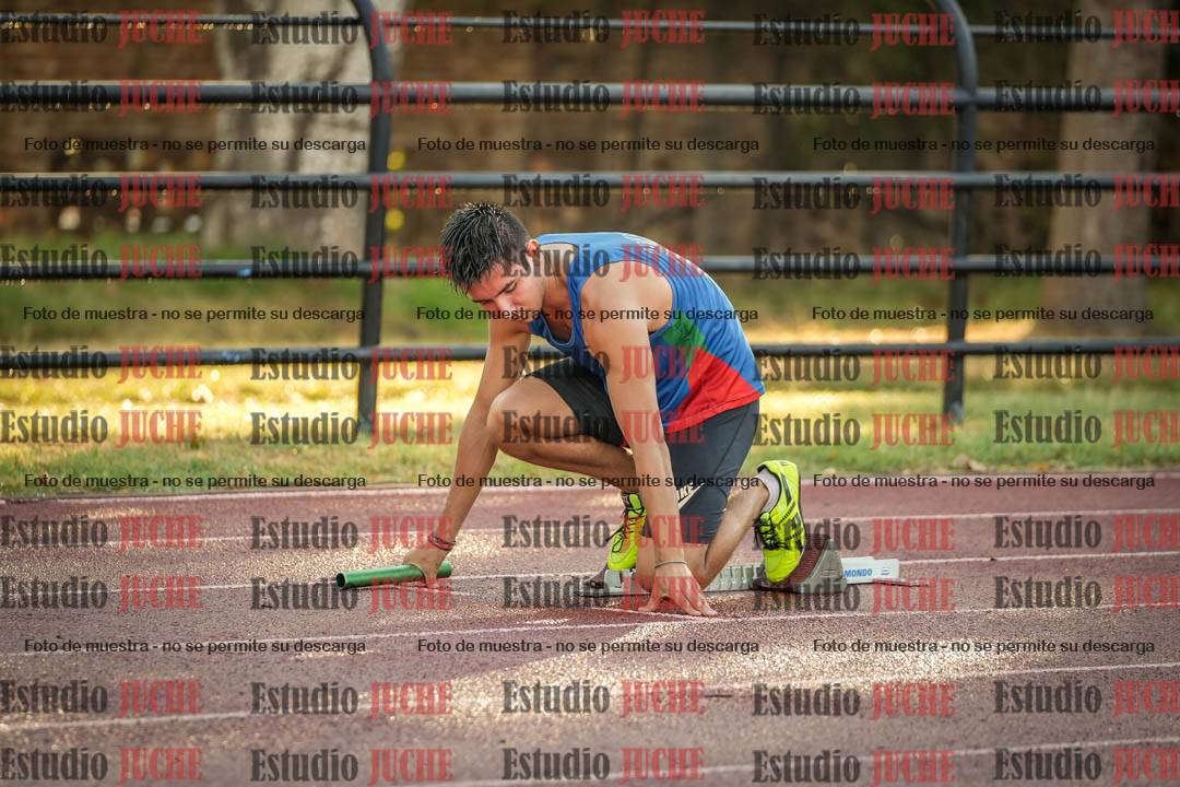 Fotos de las Postas 4x400 m de varones
