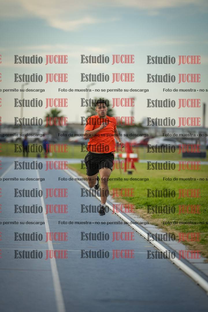 Fotos de los 400 m llanos de varones - decatlón 5