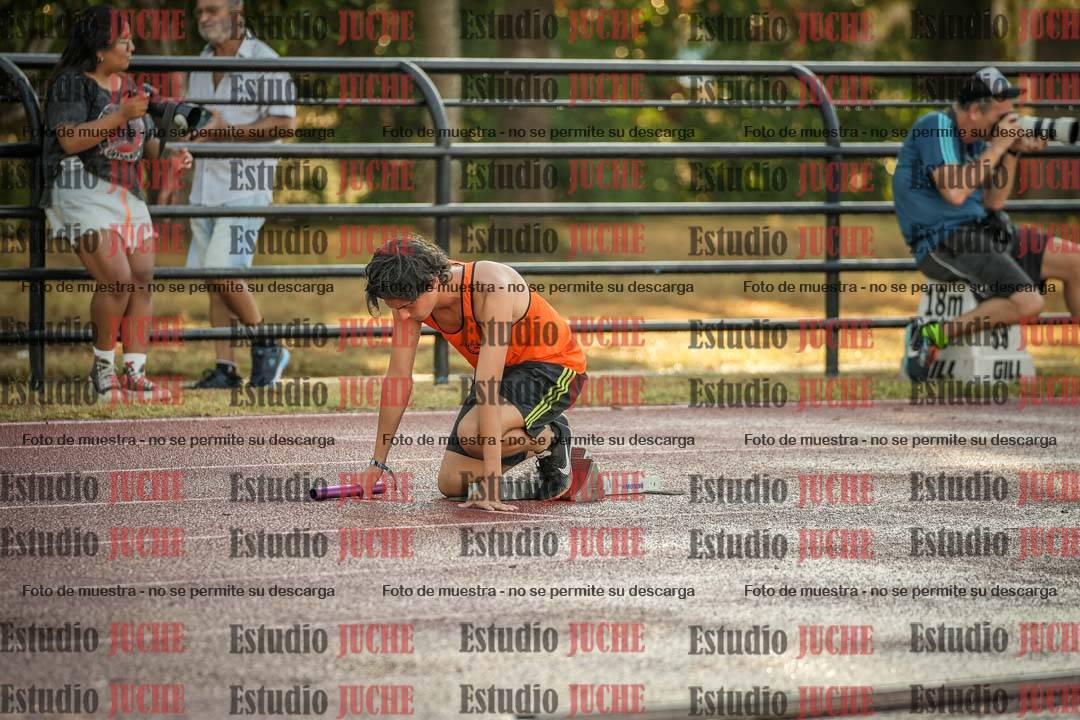 Fotos de las Postas 4x400 m de varones