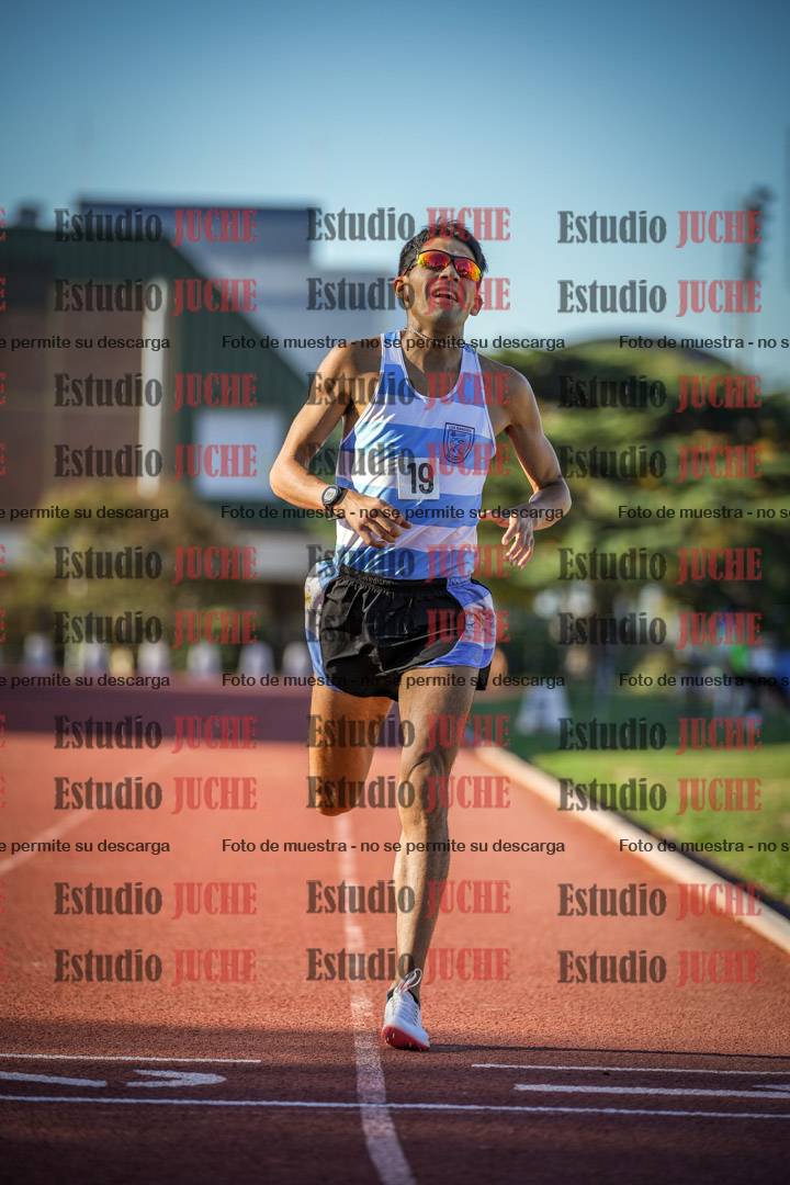 Fotos de los 3000 m llanos de varones