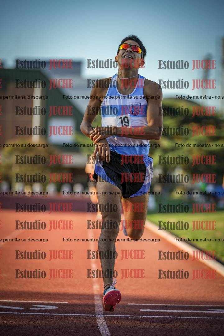 Fotos de los 3000 m llanos de varones