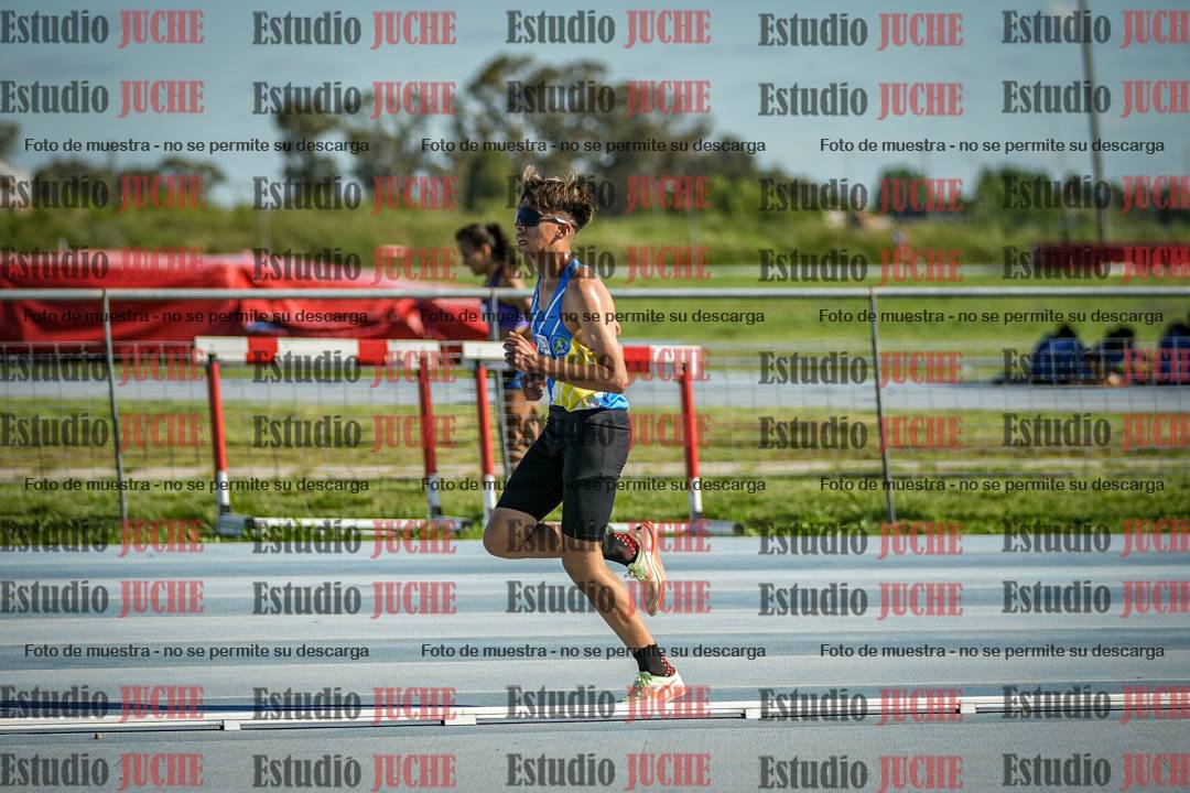 Fotos de los 3000 m llanos de varones