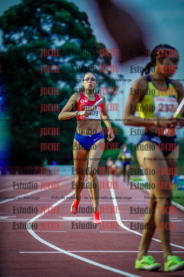 Fotos de los relevos 4x400 m mixtos