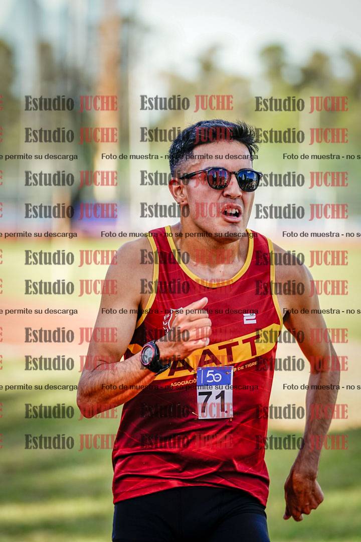 Fotos de los 3000 m llanos de varones