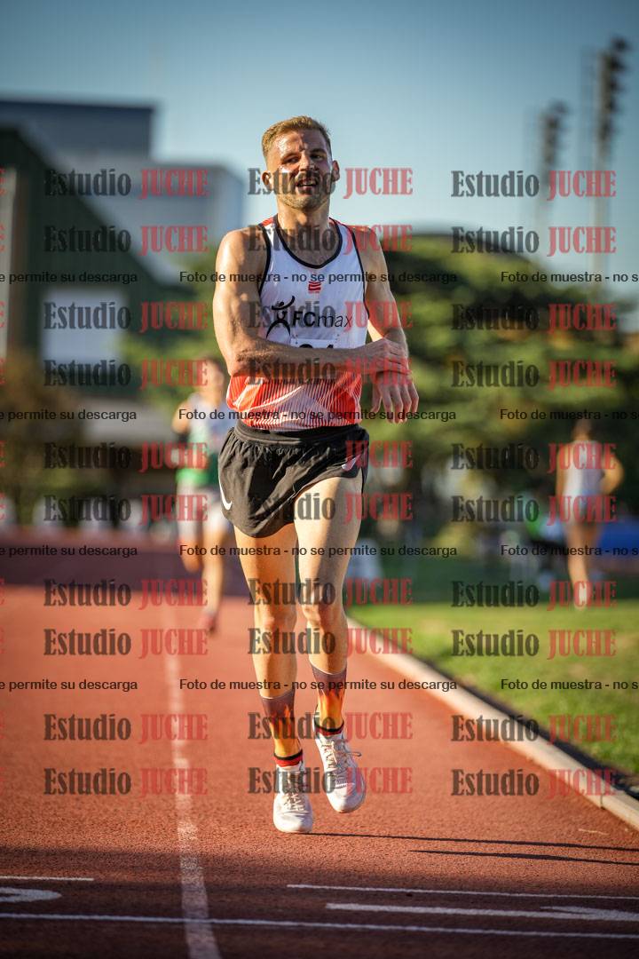 Fotos de los 3000 m llanos de varones