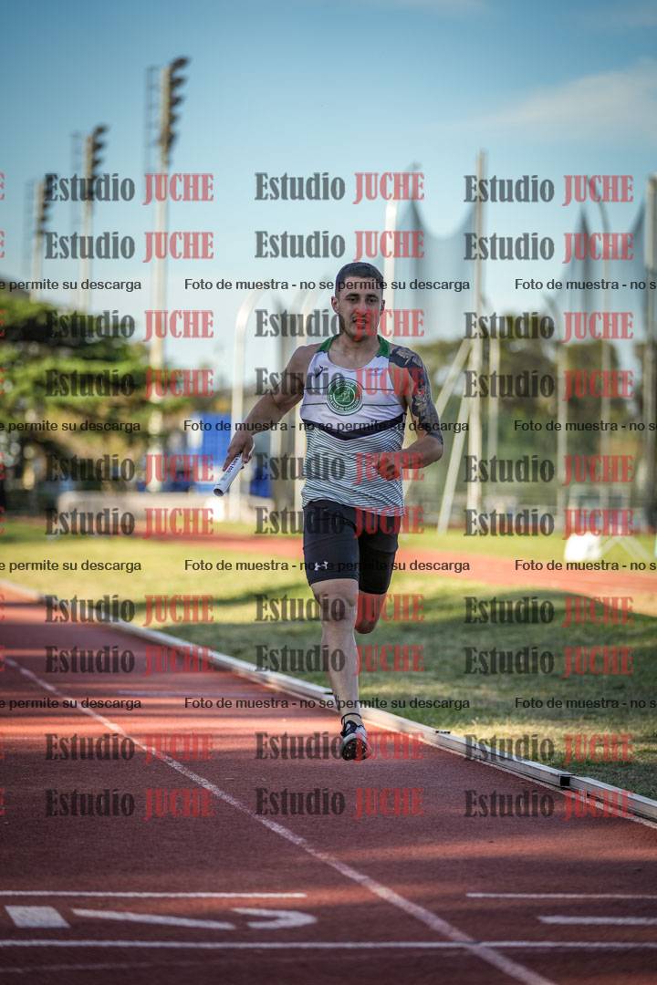 Fotos de las Postas 4x400 m de varones