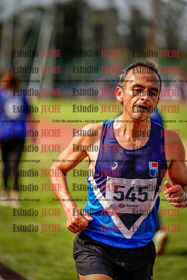 Fotos de los 3000 m llanos de varones