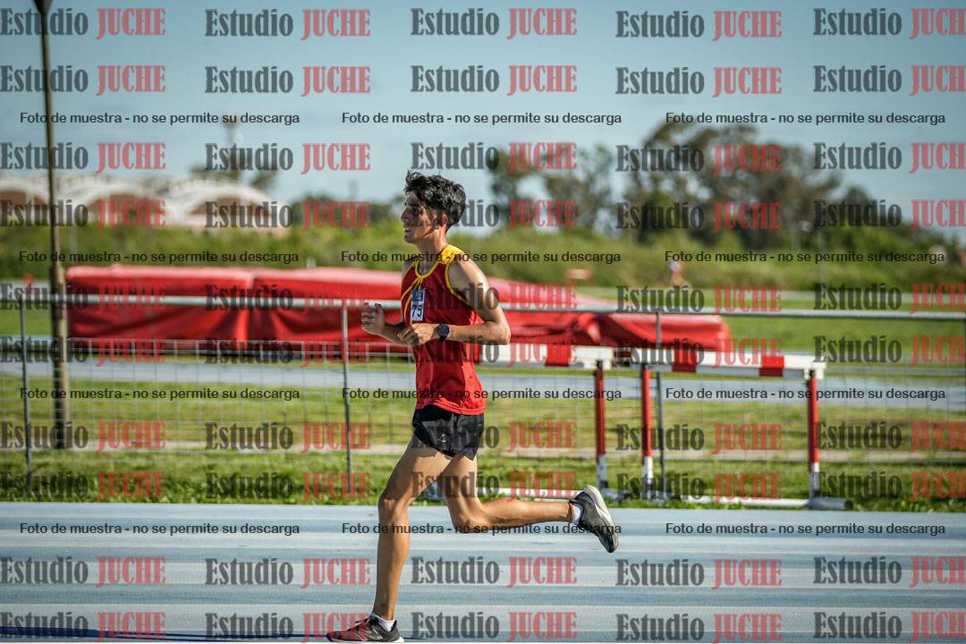 Fotos de los 3000 m llanos de varones