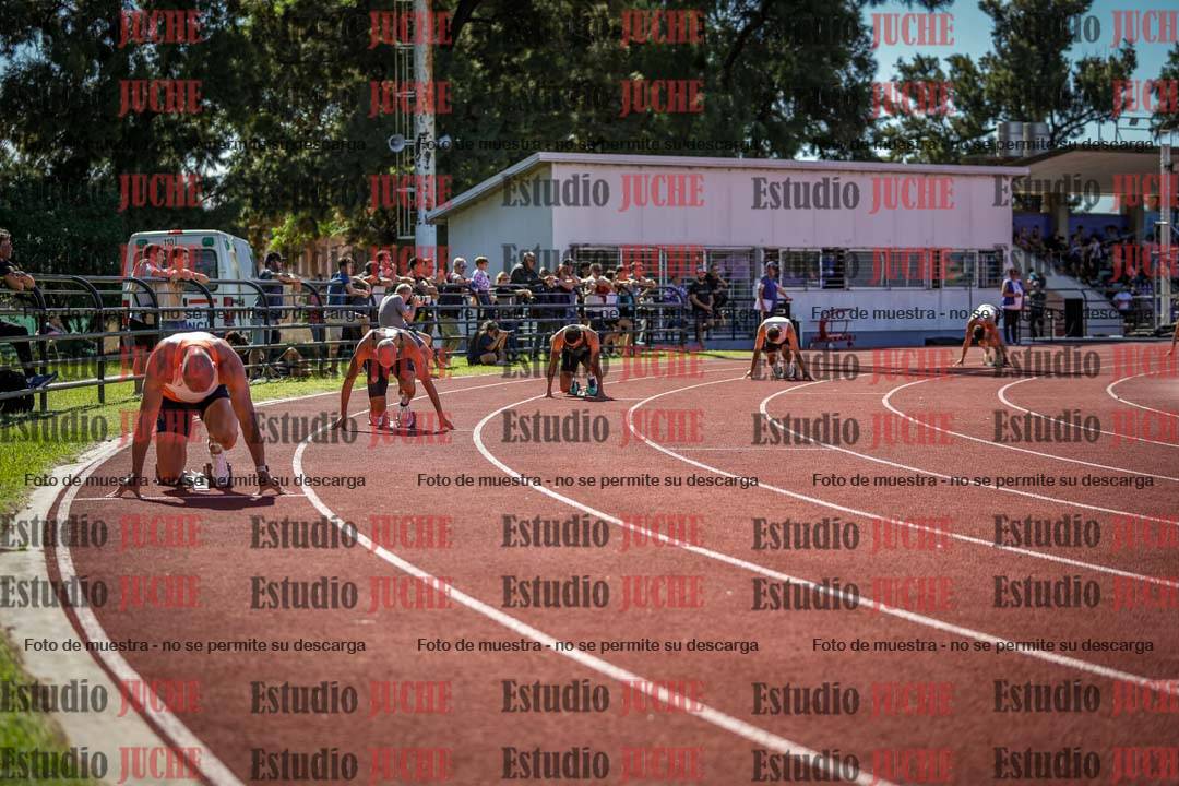 Fotos de los 400 m llanos de varones