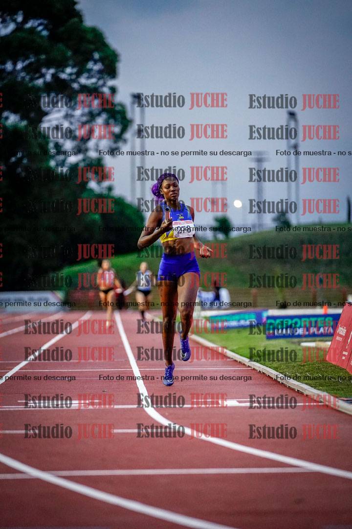 Fotos de los relevos 4x400 m mixtos