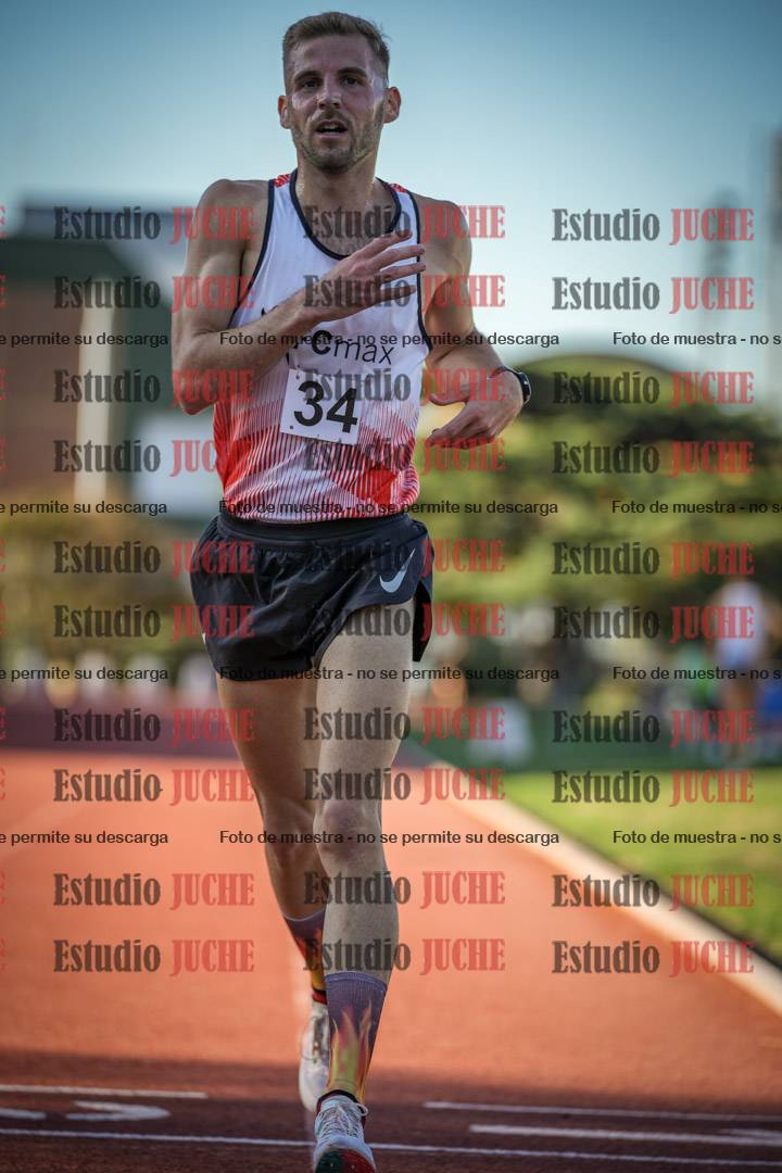 Fotos de los 3000 m llanos de varones