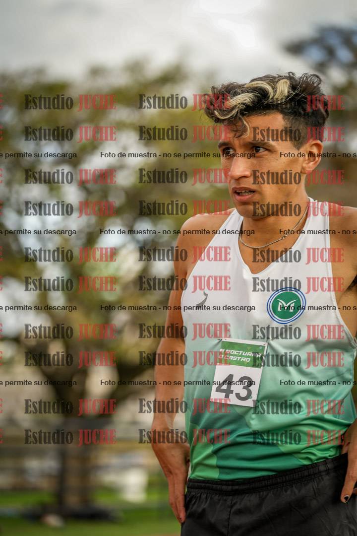 Fotos de los 3000 m llanos de varones