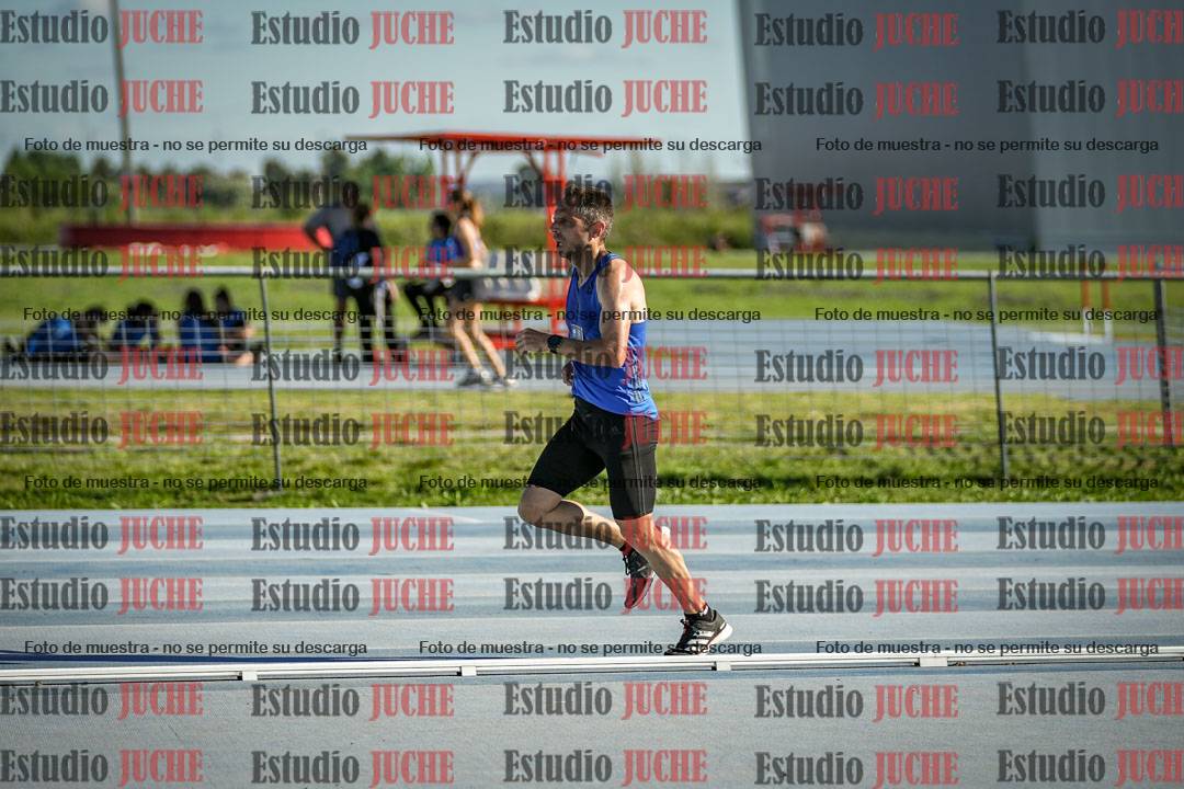 Fotos de los 3000 m llanos de varones