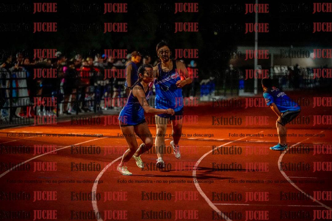 Fotos de las postas 4x400 m mixtas