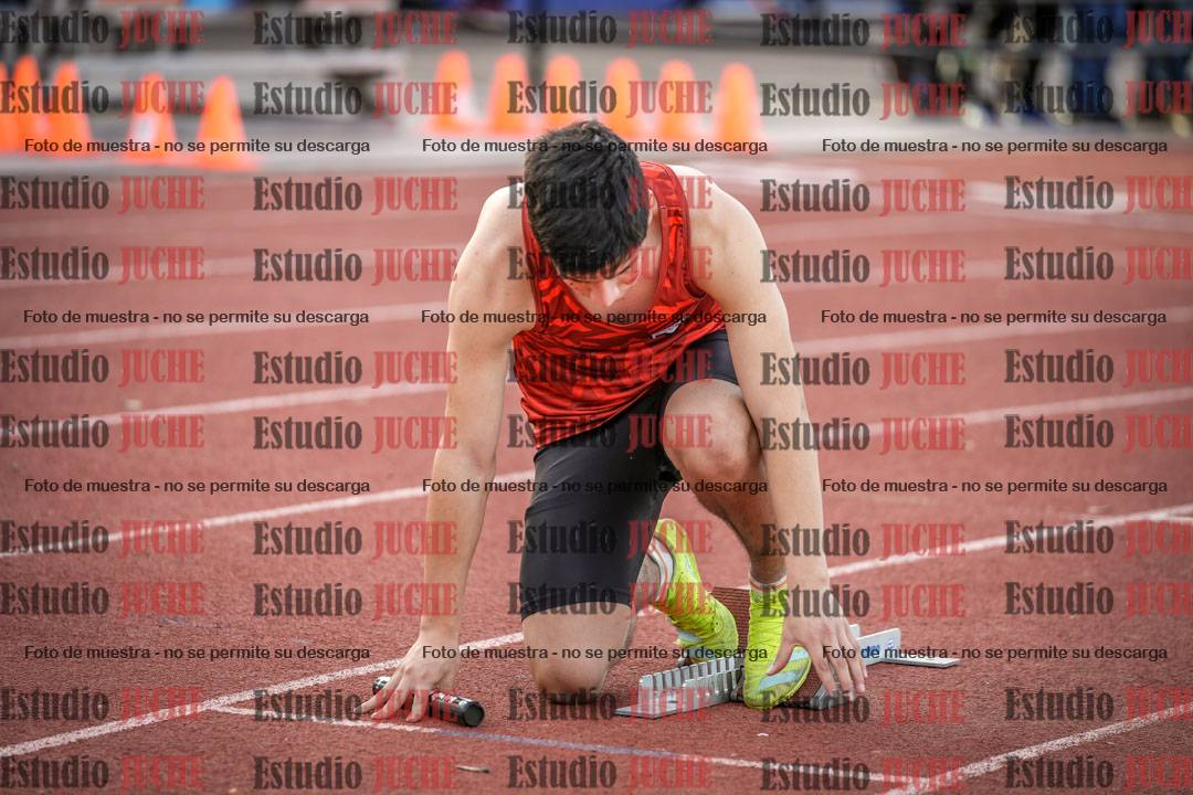 Fotos de las Postas 8x300 m mixta