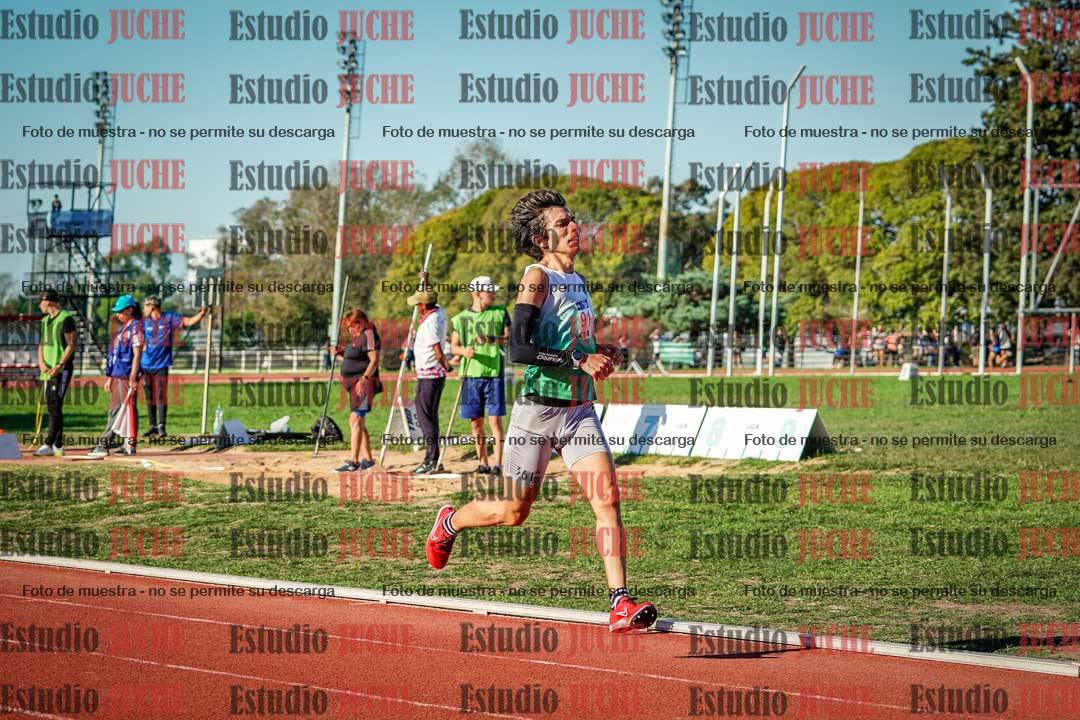 Fotos de los 3000 m llanos de varones