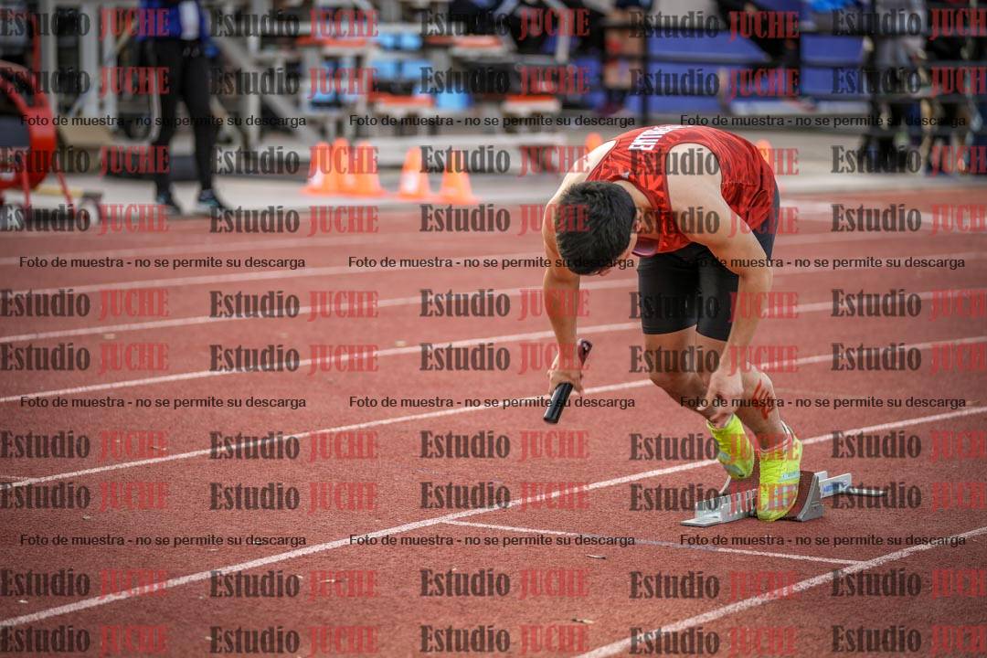 Fotos de las Postas 8x300 m mixta
