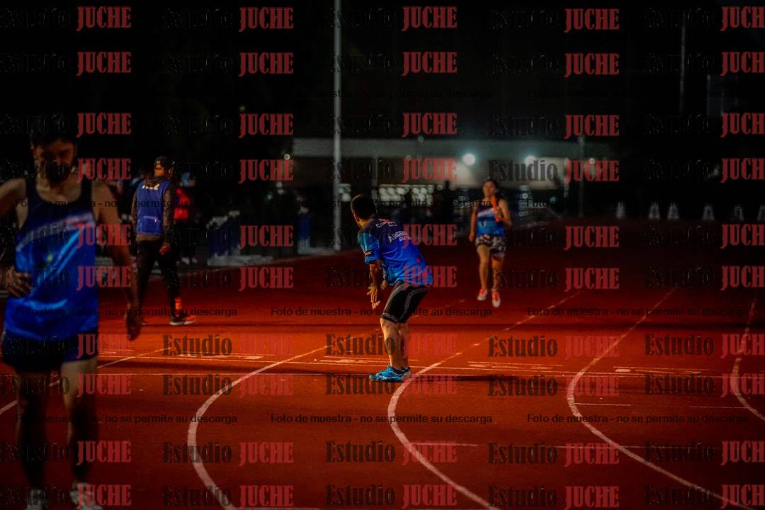 Fotos de las postas 4x400 m mixtas