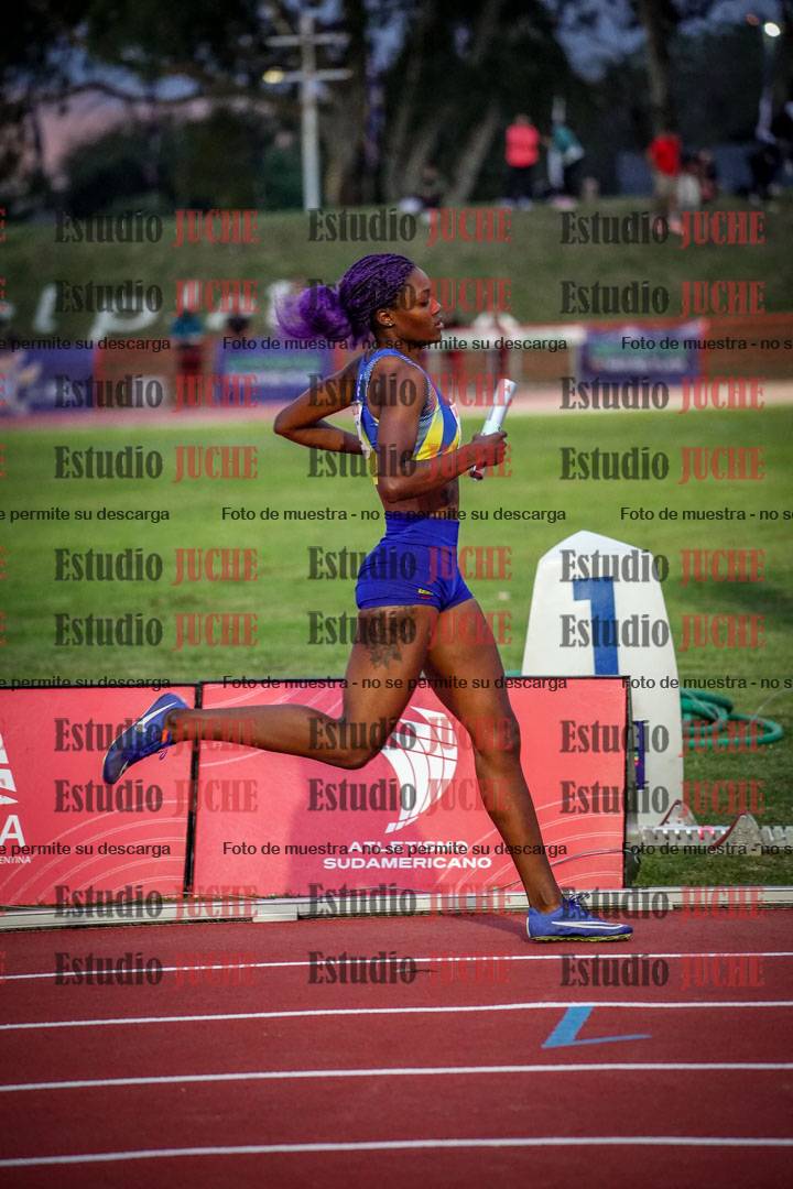 Fotos de los relevos 4x400 m mixtos