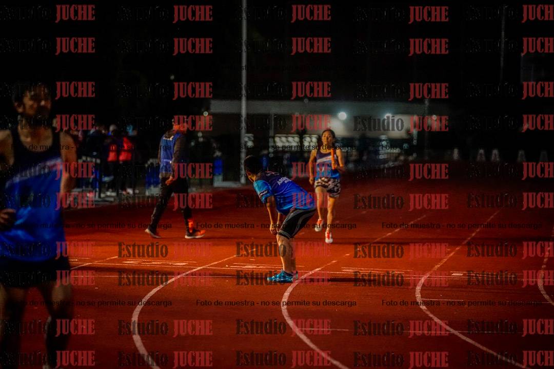 Fotos de las postas 4x400 m mixtas