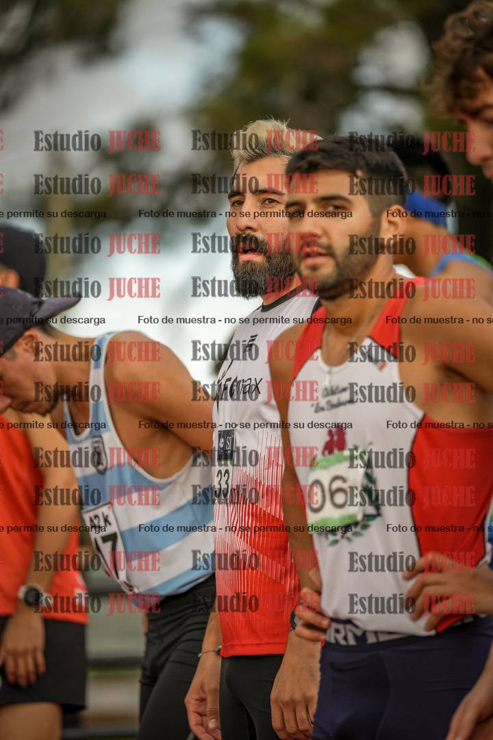 Fotos de los 3000 m llanos de varones