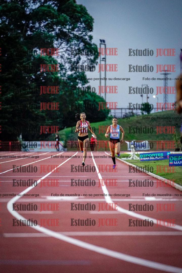 Fotos de los relevos 4x400 m mixtos