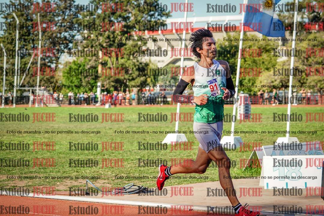 Fotos de los 3000 m llanos de varones