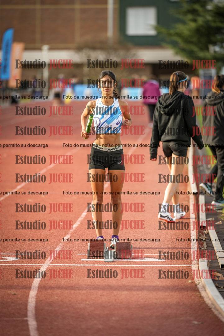 Fotos de las Postas 8x300 m mixta