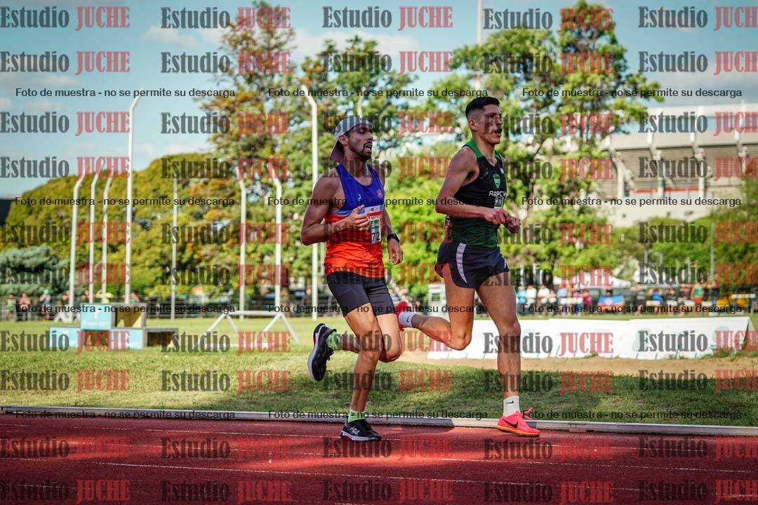 Fotos de los 3000 m llanos de varones