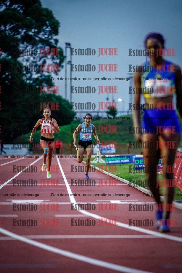Fotos de los relevos 4x400 m mixtos
