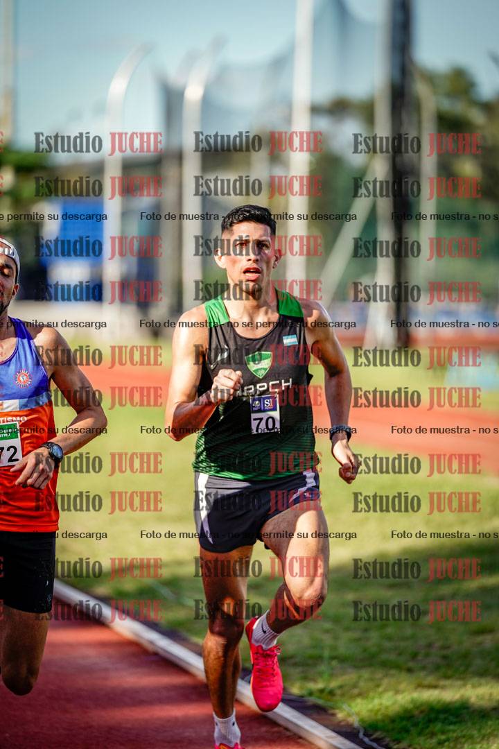 Fotos de los 3000 m llanos de varones