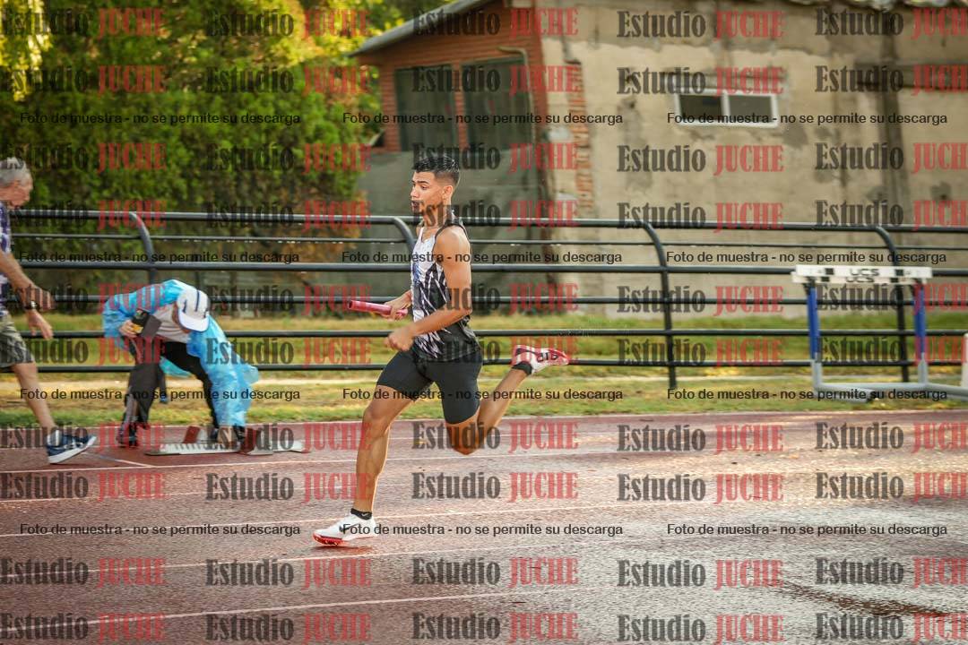 Fotos de las Postas 4x400 m de varones