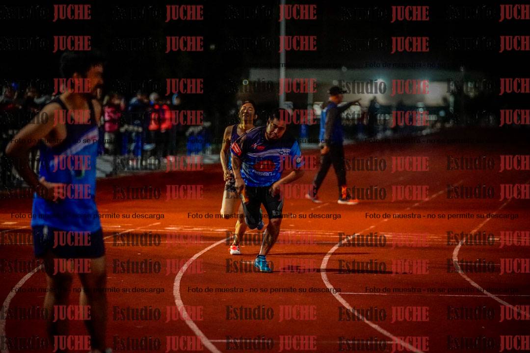 Fotos de las postas 4x400 m mixtas