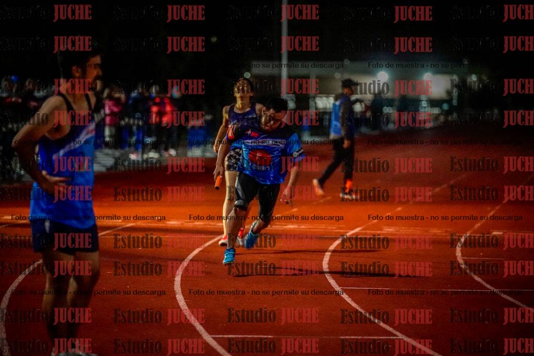 Fotos de las postas 4x400 m mixtas