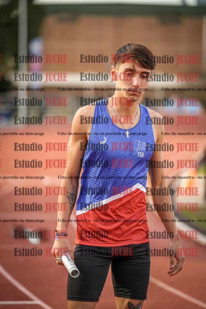 Fotos de las Postas 8x300 m mixta