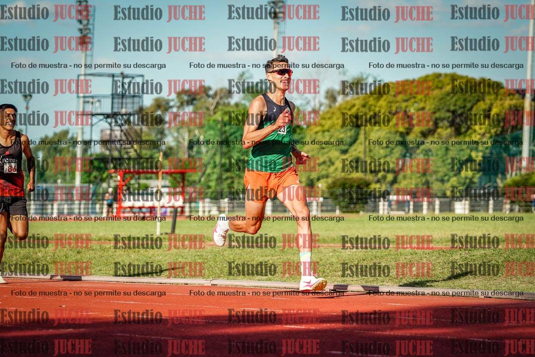 Fotos de los 3000 m llanos de varones