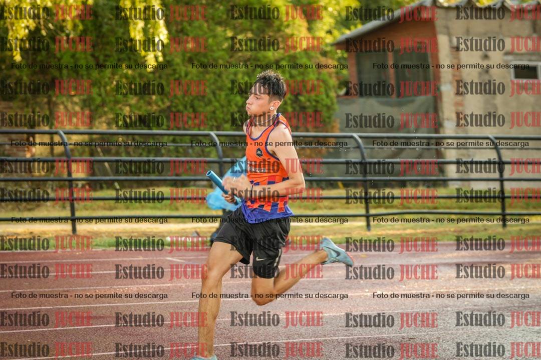 Fotos de las Postas 4x400 m de varones