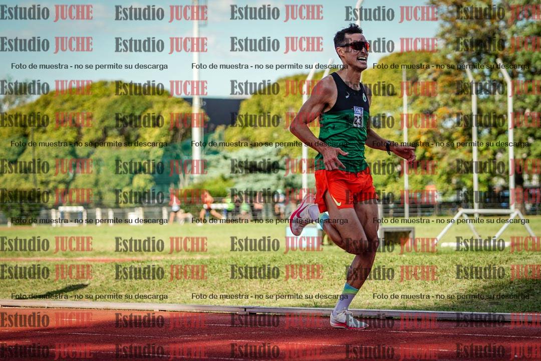 Fotos de los 3000 m llanos de varones