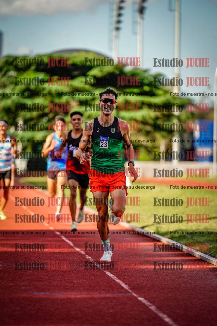 Fotos de los 3000 m llanos de varones