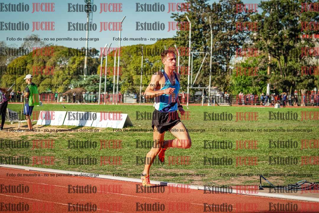 Fotos de los 3000 m llanos de varones
