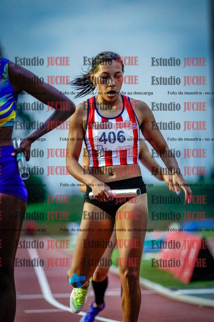 Fotos de los relevos 4x400 m mixtos