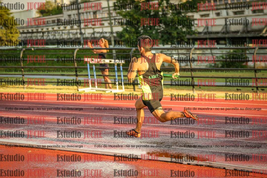 Fotos de las Postas 4x400 m de varones