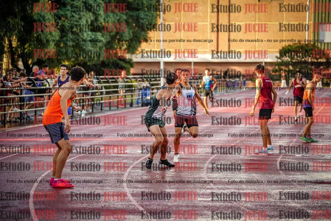 Fotos de las Postas 4x400 m de varones