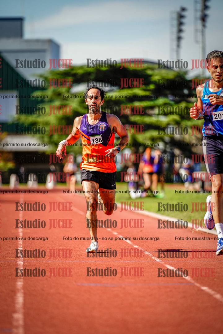 Fotos de los 5000 m llanos de mujeres y varones