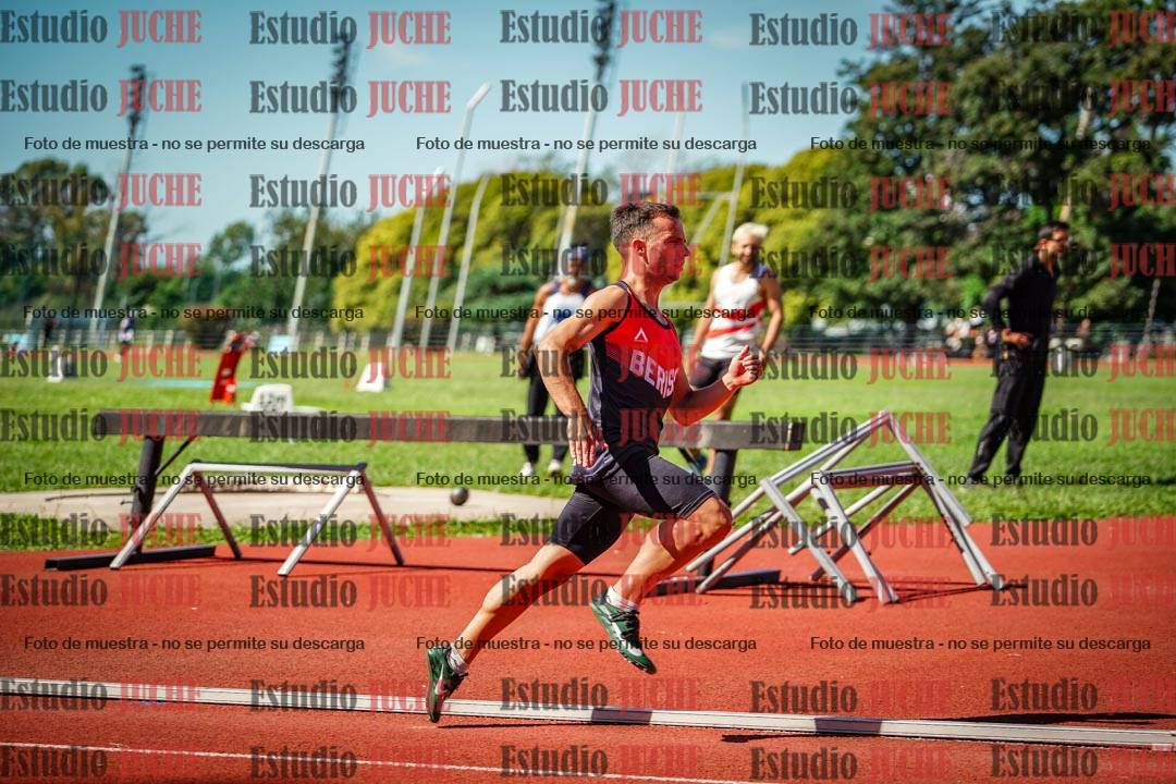 Fotos de los 400 m llanos de varones