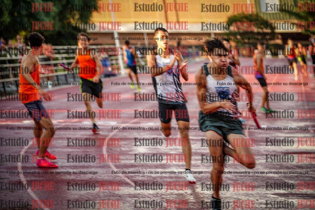 Fotos de las Postas 4x400 m de varones