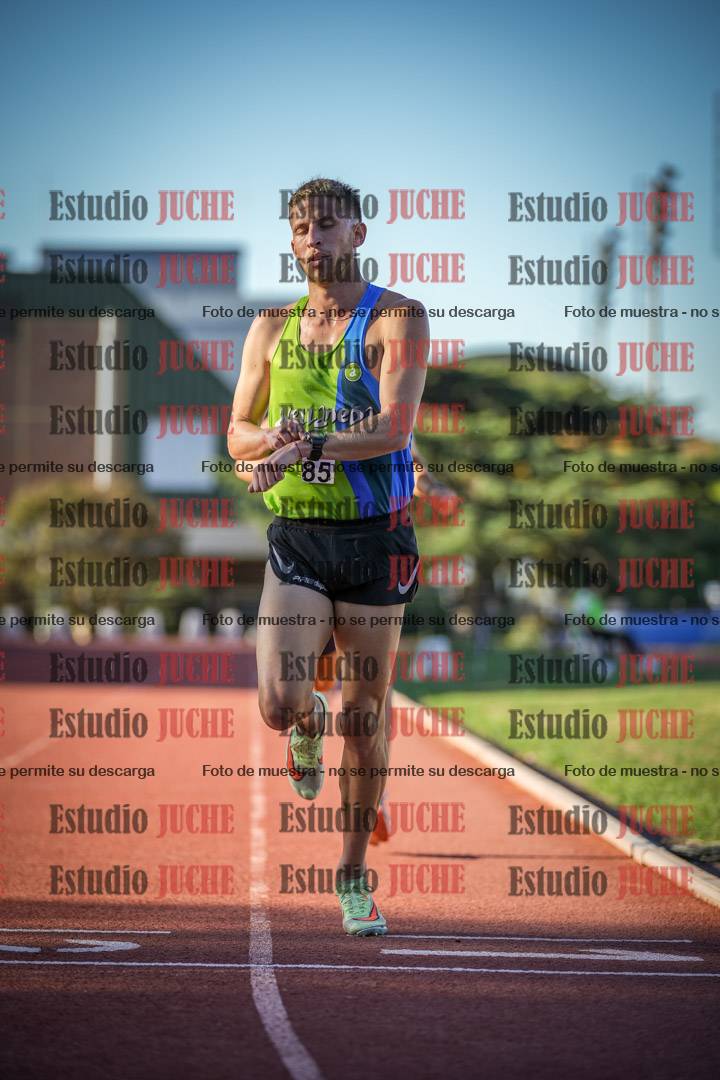 Fotos de los 3000 m llanos de varones