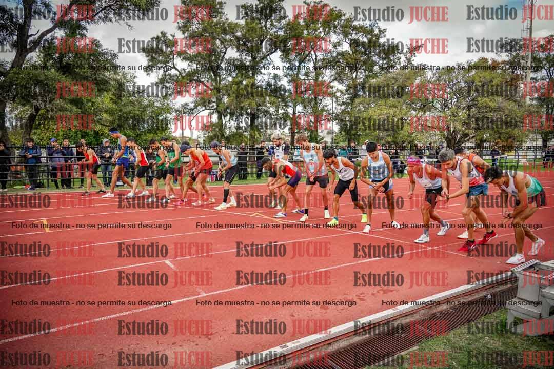 Fotos de los 3000 m llanos de varones